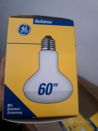 confezione nuova  di 10  lampadine E 27  60w