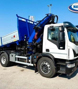 NUOVO EUROCARGO 180-320K, gru PM23524+JIB