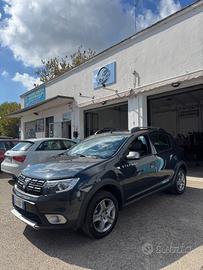 Dacia Sandero Stepway 1.0 TCe 100CV ECO-G 15th Ann