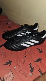 Scarpe con tacchetti per calcio a 11