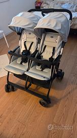Passeggino doppio gemellare come nuovo