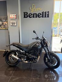 Benelli Leoncino 500 STRADALE
