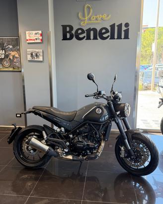 Benelli Leoncino 500 STRADALE