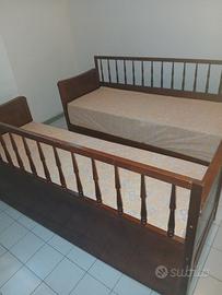 2 letti singoli in legno
