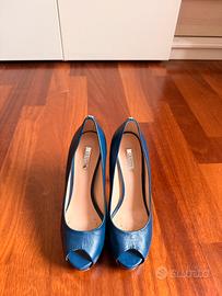 Décolleté Guess blu con plateau e tacco alto  n.37