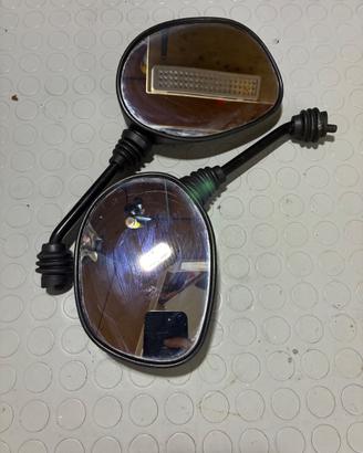 Specchietti originali Honda X8R