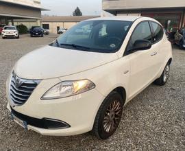 Lancia Ypsilon 0.9 TwinAir 85 CV 5 porte Metano Ec