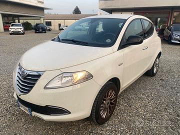 Lancia Ypsilon 0.9 TwinAir 85 CV 5 porte Metano Ec