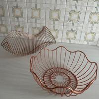 Porta frutta in metallo