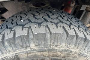 Pneumatici 265/75 r16