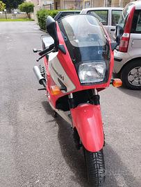 Kawasaki GPX 750 R