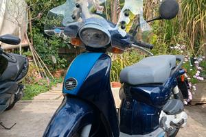 Scooter Aprilia Scarabeo 50cc 4t