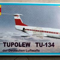 aeromodello Tupolew TU134  VINTAGE