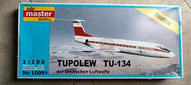 aeromodello Tupolew TU134  VINTAGE