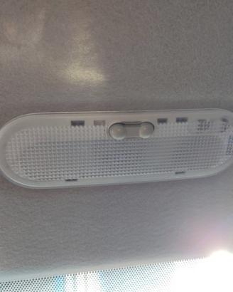 Plafoniera anteriore DACIA SANDERO del 2012