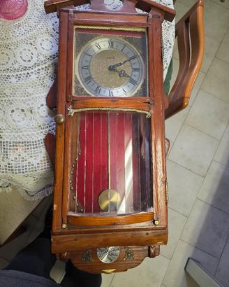 orologio a pendolo