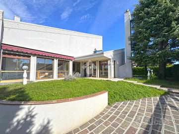 VILLA SINGOLA A CURTAROLO