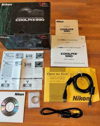 NIKON COOLPIX 990