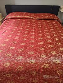 copriletto vintage in raso damascato oro 