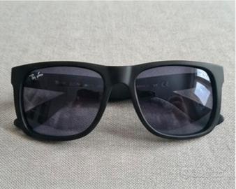 Ray-Ban