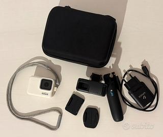 GoPro Hero 7 con accessori vari