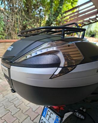 Baule universale Givi V56 Maxia 4 con supporto sup