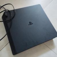 PlayStation 4 con cavo 