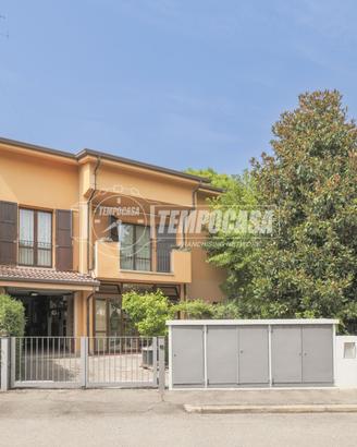 SOLUZIONE INDIPENDENTE CON GIARDINO IN ZONA CARLIN