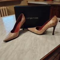 décolleté in coccodrillo 