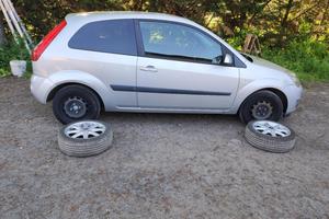 Ford Fiesta 1400 tre porte anno 2007