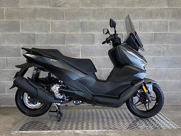 Voge Sfida SR3 300 Prova Riscatta o Rendi