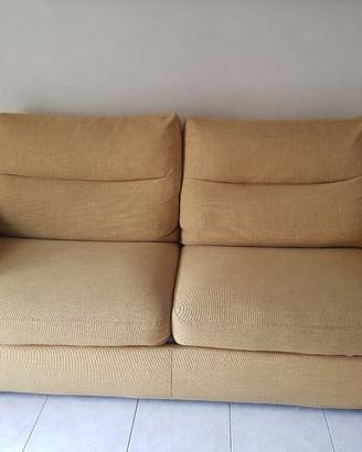 Divano letto matrimoniale