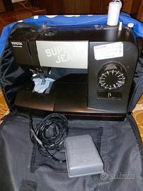 machina da cucire Toyota