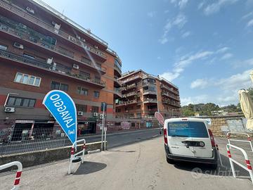 Magliana - locale commerciale ad uso investimento