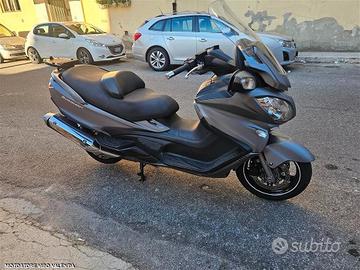 Suzuki Burgman 650 burgman