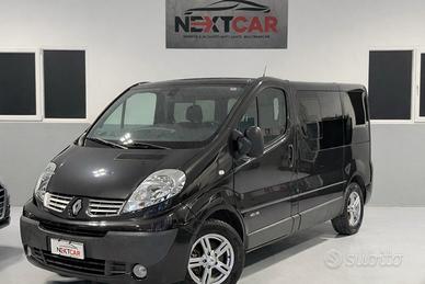 Renault Trafic 2.0 Passenger 7 POST! 115CV