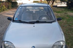 Fiat 600 2004