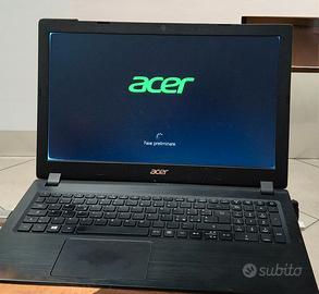 Notebook Acer 15.6 pollici led