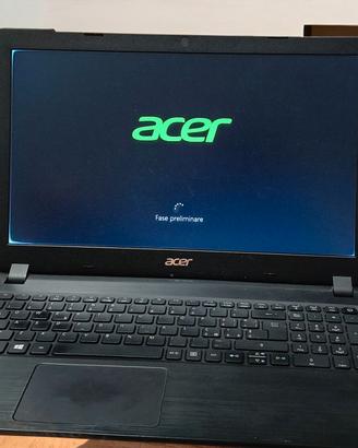Notebook Acer 15.6 pollici led