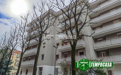 Comodo trilocale al primo piano in zona centrale e