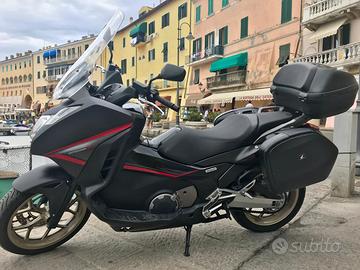 Honda Integra 750 S 2014 - Cerchi Oro Tris Valigie