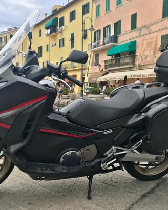 Honda Integra 750 S 2014 - Cerchi Oro Tris Valigie