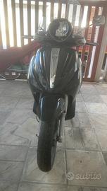 Beverly 125 incidentato