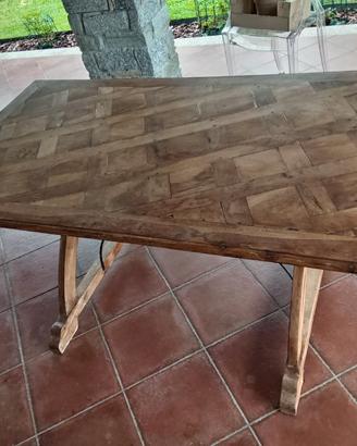 TAVOLO INTARSIATO IN LEGNO