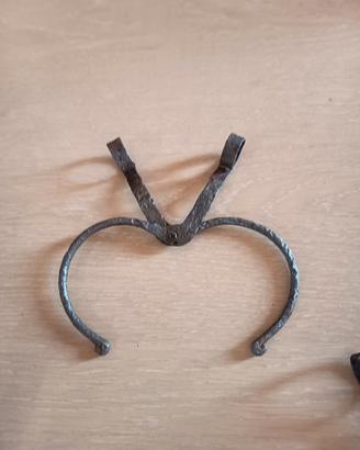 antica nasiera in ferro battuto 