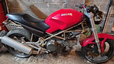 ducati monster 600 2001