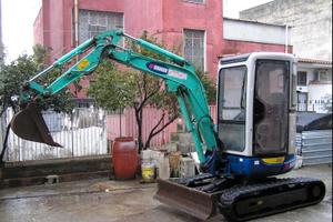 Vetro anteriore escavatore 30NX-35NX 409139200