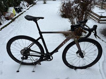 bici da ciclocross liv brava