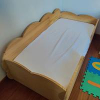 Letto Montessori per bambino + materasso