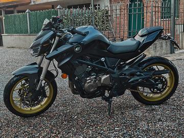 QJMotor SRK 400 2024
